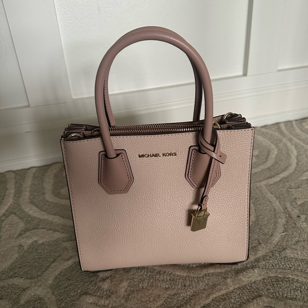 Michael Kors Pink Handbag